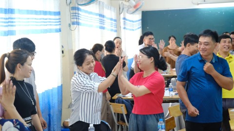 Chuyên đề: GIẢI TỎA ÁP LỰC CHO GIÁO VIÊN TRONG THỜI ĐẠI SỐ tại trường THCS Nguyễn Văn Phú