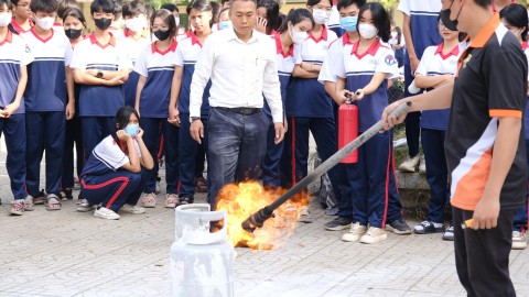 Chuyên đề: PHÒNG CHỐNG HỎA HOẠN tại trường THPT Lê Minh Xuân