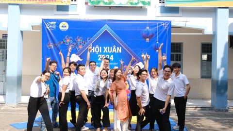 Hội xuân Tiểu học Tô Vĩnh Diện